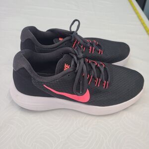 Women Nike Lunar converge  Lunar converge Size 10